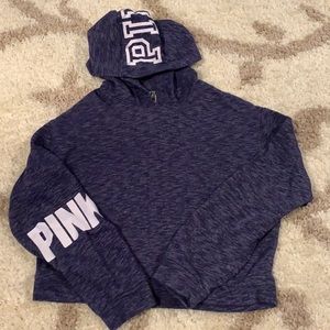 Cropped, Navy blue PINK sweatshirt.